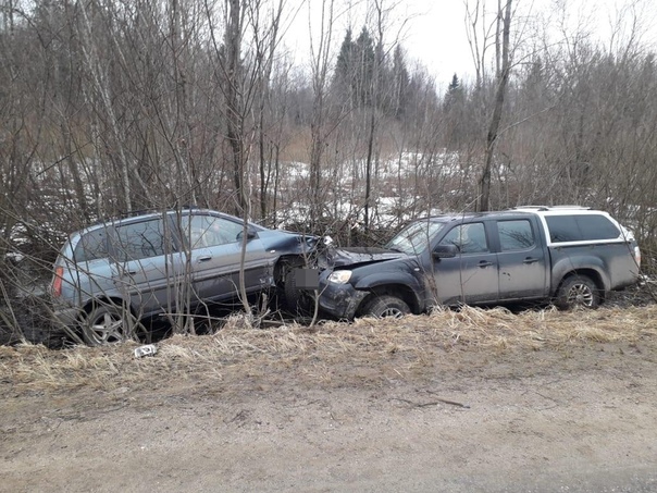 авария на трассе м11 вчера в тверской области. дтп город тверь улица красина. проишествия по тверской обл. происшествия в тверском районе. авария торжок осташков.