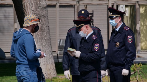 Нарушение прав фото. Смерть сотрудника полиции в ялте. Полиция по городу ялта. Нарушать продолжать. Нарушать продолжать.