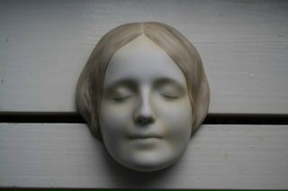 Лицо которое называют самым. Посмертная маска энни. Лицо человека и название. Пьер шабо фоторобот. Слепок мона лиза.